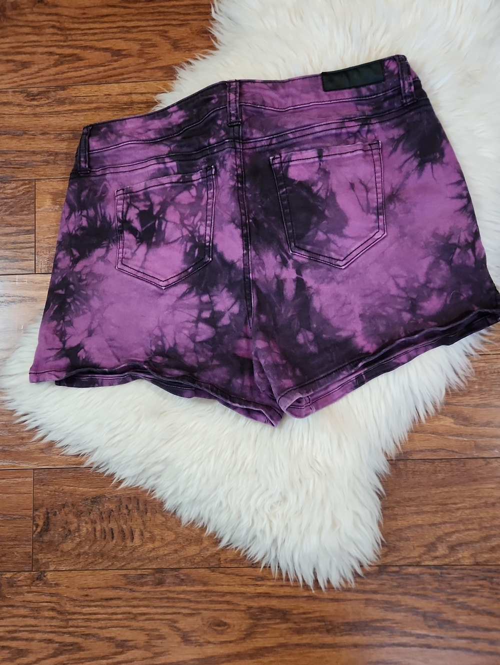 Blackheart Womens High Waisted Tie-Dye Denim Shorts - Picture 3 of 3